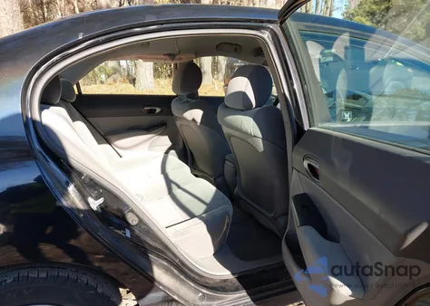 2010 Honda Civic Lx z USA, uszkodzony, nr VIN 2HGFA1F51AH549401